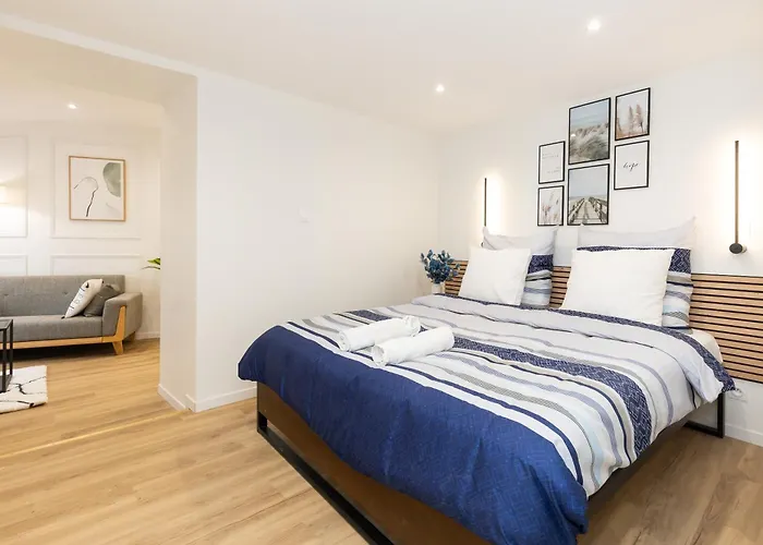 Apartament Chic & Beau Au Centre *